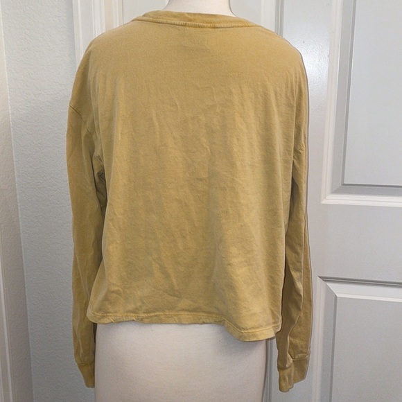 MTV yellow mtv graphic vintage cropped long sleeve shirt in women’s medium - Picture 5 of 7